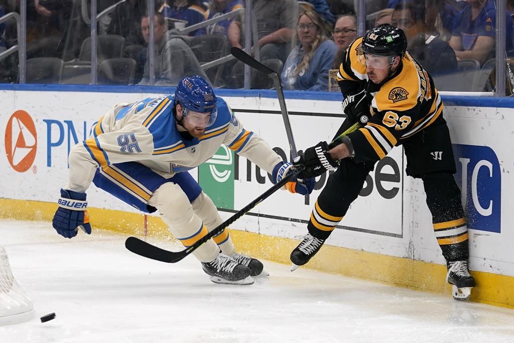 McAvoy gives Boston the win;  the Blues lose for the 1st time in 10 matches